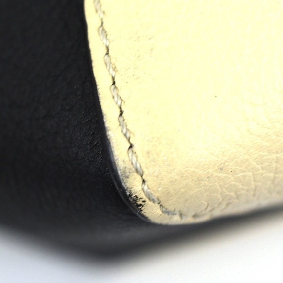 Louis Vuitton Lock Me Cover Noir Shoulder Bag - Picture 2 of 7